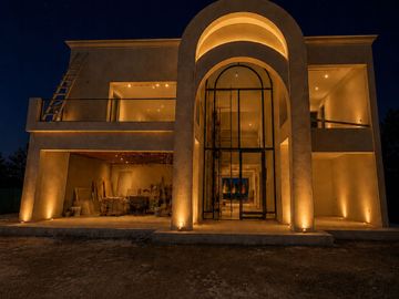 IMPONENTE RESIDENCIA CONTEMPORANEA EN HUDSON