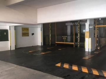 Venta Cochera Microcentro U$S 5.900 Renta!