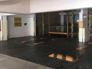Venta Cochera Microcentro U$S 5.900 Renta!