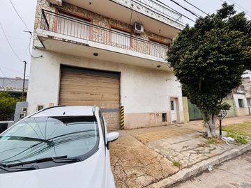VENTA GALPON CASEROS 2 PLANTAS PATIO Y OFICINA