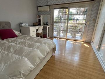 CASA EN ITUZAINGO CON PARQUE Y PILETA PERMUTA