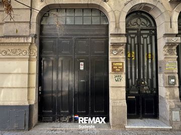 Casa PH en altos para oficinas