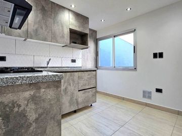 VENTA PH Tres ambientes a estrenar en Versalles