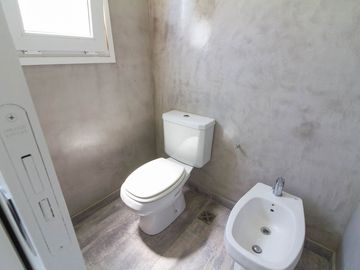 Venta casa 5 Amb en Barrio Terravista acep permuta