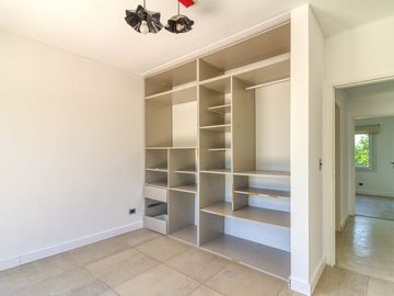 Venta casa 5 Amb en Barrio Terravista acep permuta