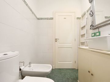 VENTA BELGRANO 2 AMBIENTES REFACCIONADO!