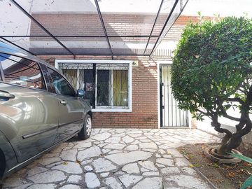 VENTA CASA EN SAAVEDRA LOTE PROPIO 250 m2