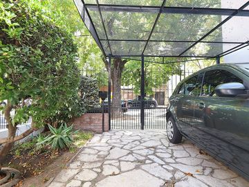 VENTA CASA EN SAAVEDRA LOTE PROPIO 250 m2