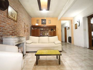 VENTA CASA EN SAAVEDRA LOTE PROPIO 250 m2
