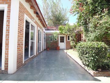 VENTA CASA EN SAAVEDRA LOTE PROPIO 250 m2