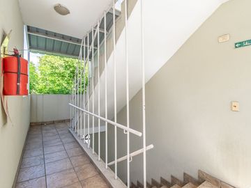 ALQUILER  COMERCIAL 2 ambientes terraza , cochera