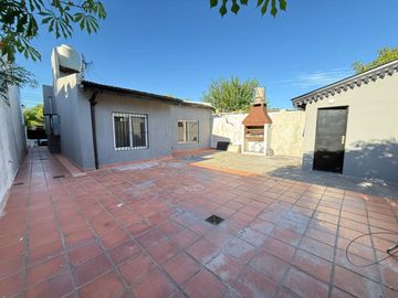 Casa 3 amb VENTA Patio Parrilla Garaje NUEVA Merlo