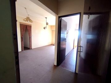 3 ambientes luminosos, con balcón vista abierta