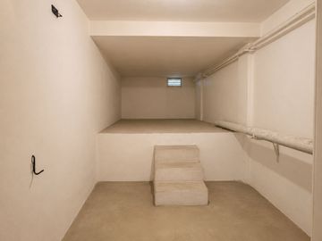 CASA TRIPLEX BOEDO JARDIN/ QUINCHO/ 3 DORMITORIOS