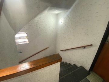 VENTA DEPARTAMENTO 3 AMBIENTES MORENO CENTRO