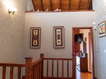 CASA 5 AMB VENTA LOCAL COCHERA HAB. DE SERVICIO