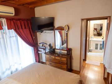 CASA 5 AMB VENTA LOCAL COCHERA HAB. DE SERVICIO