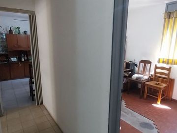 VENTA DEPARTAMENTO 4 AMBIENTES EN GARIN C/ BALCÓN