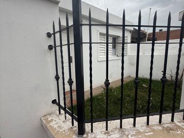 Venta CASA + 2 DEPTOS-B San Fernado-Cordoba