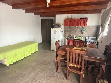 Venta CASA + 2 DEPTOS-B San Fernado-Cordoba
