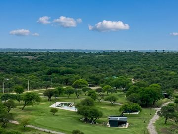 Venta lote premium 2.800m2 sobre río, Calamuchita