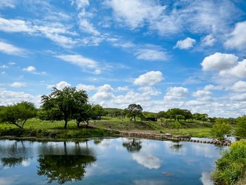 Venta lote premium 2.800m2 sobre río, Calamuchita