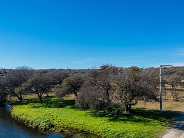 Venta lote premium 2.800m2 sobre río, Calamuchita