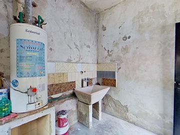 VENTA CASA 3 AMB FLORENCIO VARELA PARQUE Y COCHERA