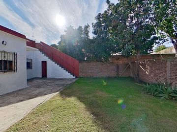 VENTA CASA 3 AMB FLORENCIO VARELA PARQUE Y COCHERA
