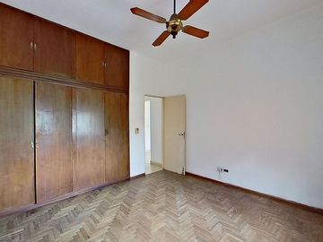 VENTA CASA 3 AMB FLORENCIO VARELA PARQUE Y COCHERA