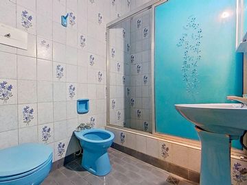 VENTA CASA 3 AMB FLORENCIO VARELA PARQUE Y COCHERA