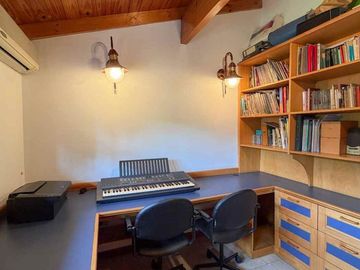 VENTA CASA 8AMB BURZACO