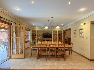 VENTA CASA 8AMB BURZACO