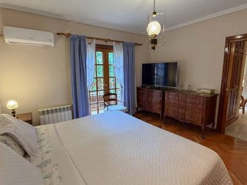 VENTA CASA 8AMB BURZACO
