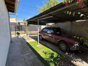 CASA 4 AMBIENTE CON JARDIN EN VENTA EN EZPELETA