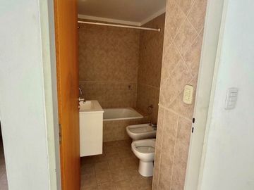 VENTA MONOAMBIENTE CON AMENITIES Y COCHERA URQUIZA