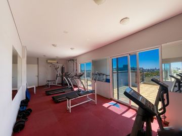 VENTA MONOAMBIENTE CON AMENITIES Y COCHERA URQUIZA