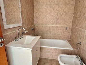 VENTA MONOAMBIENTE CON AMENITIES Y COCHERA URQUIZA