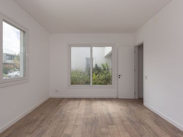 Casa en VENTA BARRIO VIRAZON. NORDELTA