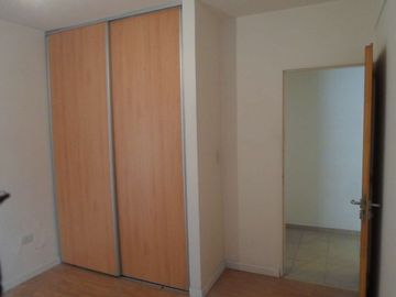 VENTA DEPARTAMENTO 2 AMB CASEROS APTO CREDITO
