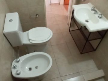 VENTA DEPARTAMENTO 2 AMB CASEROS APTO CREDITO