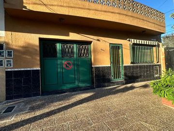 VENTA CASA 4 AMBIENTES LOMAS DEL MIRADOR APTO CRED