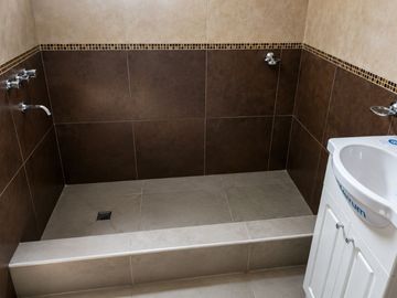 Departamento 2 amb venta Luis Guillón con cochera