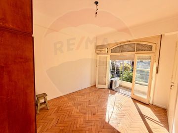 Ph 4 ambientes 2do piso x escalera toilette