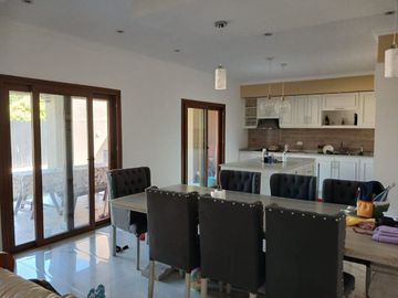 CASA DE 7 AMB.A ESTRENAR EN S,A,DE ARECO