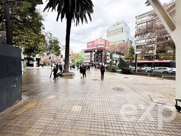Local Comercial en Venta en Nueva Providencia 2214