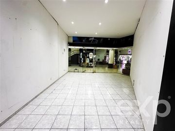Local Comercial en Venta en Nueva Providencia 2214