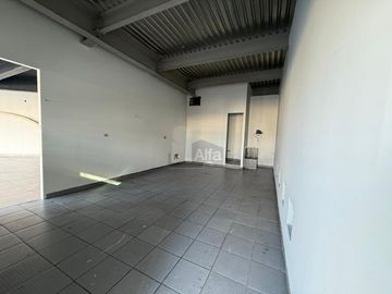 Local Comercial en Ave Fundadores, Monterrey NL