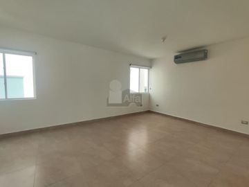 Casa en Renta en Privada Montejo, Santa Catarina Nuevo León