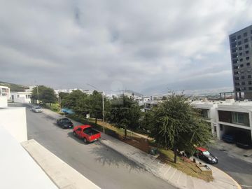Casa en Renta en Privada Montejo, Santa Catarina Nuevo León